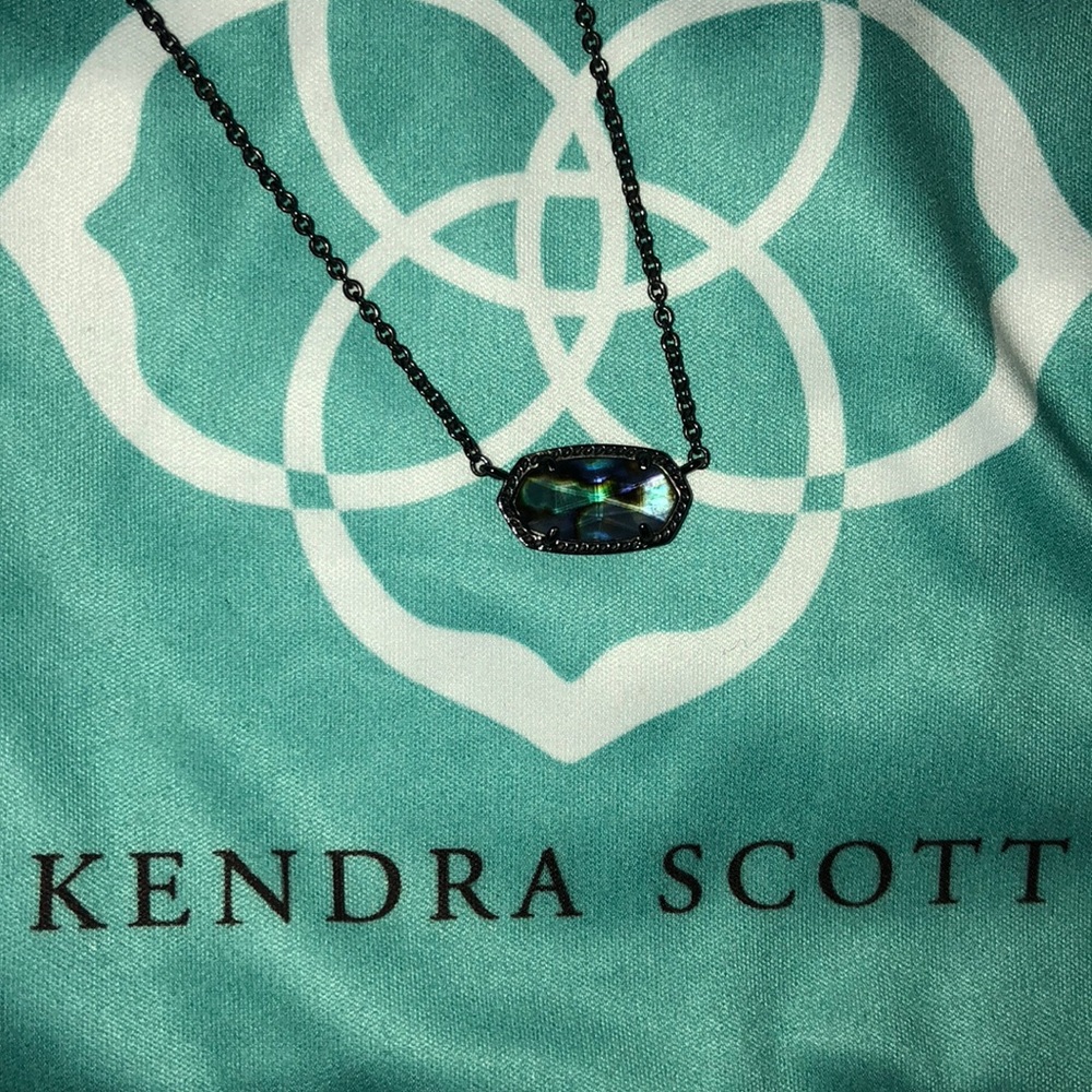 Kendra Scott Elisa Gunmetal Necklace!
